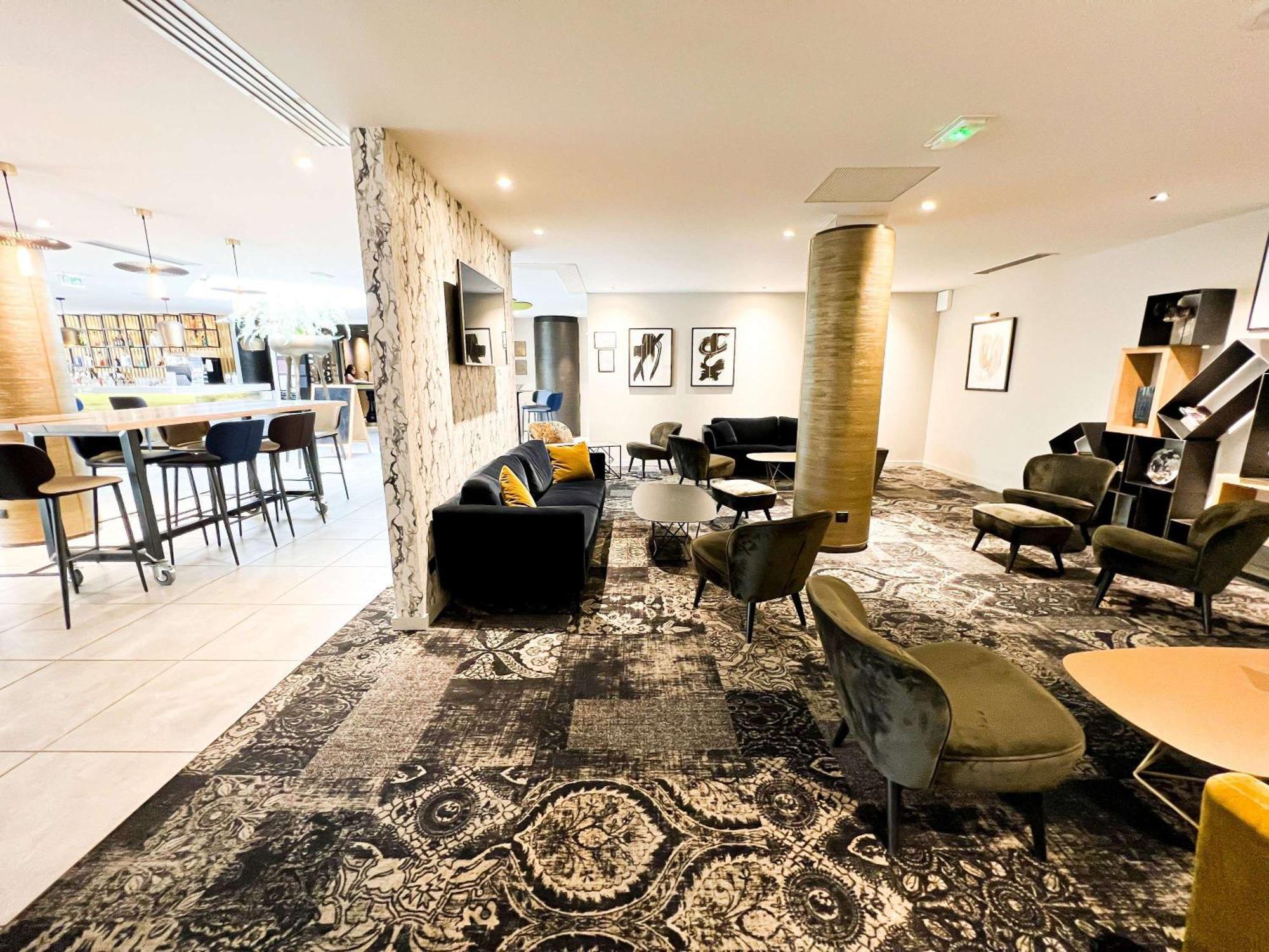 Mercure Pau Palais Des Sports Ngoại thất bức ảnh