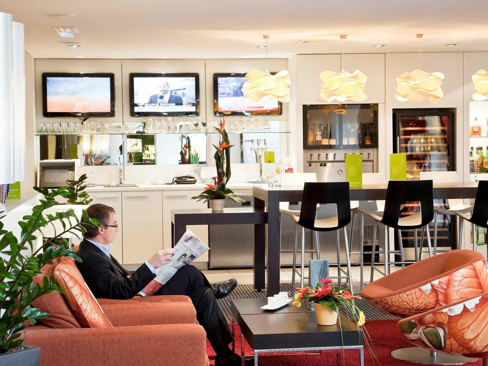 Mercure Pau Palais Des Sports Ngoại thất bức ảnh