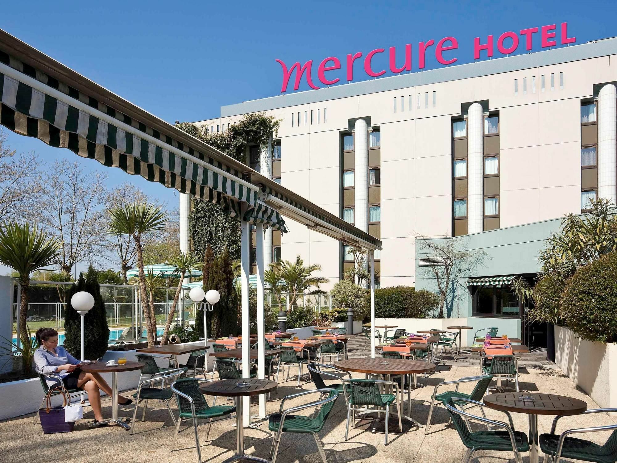 Mercure Pau Palais Des Sports Ngoại thất bức ảnh