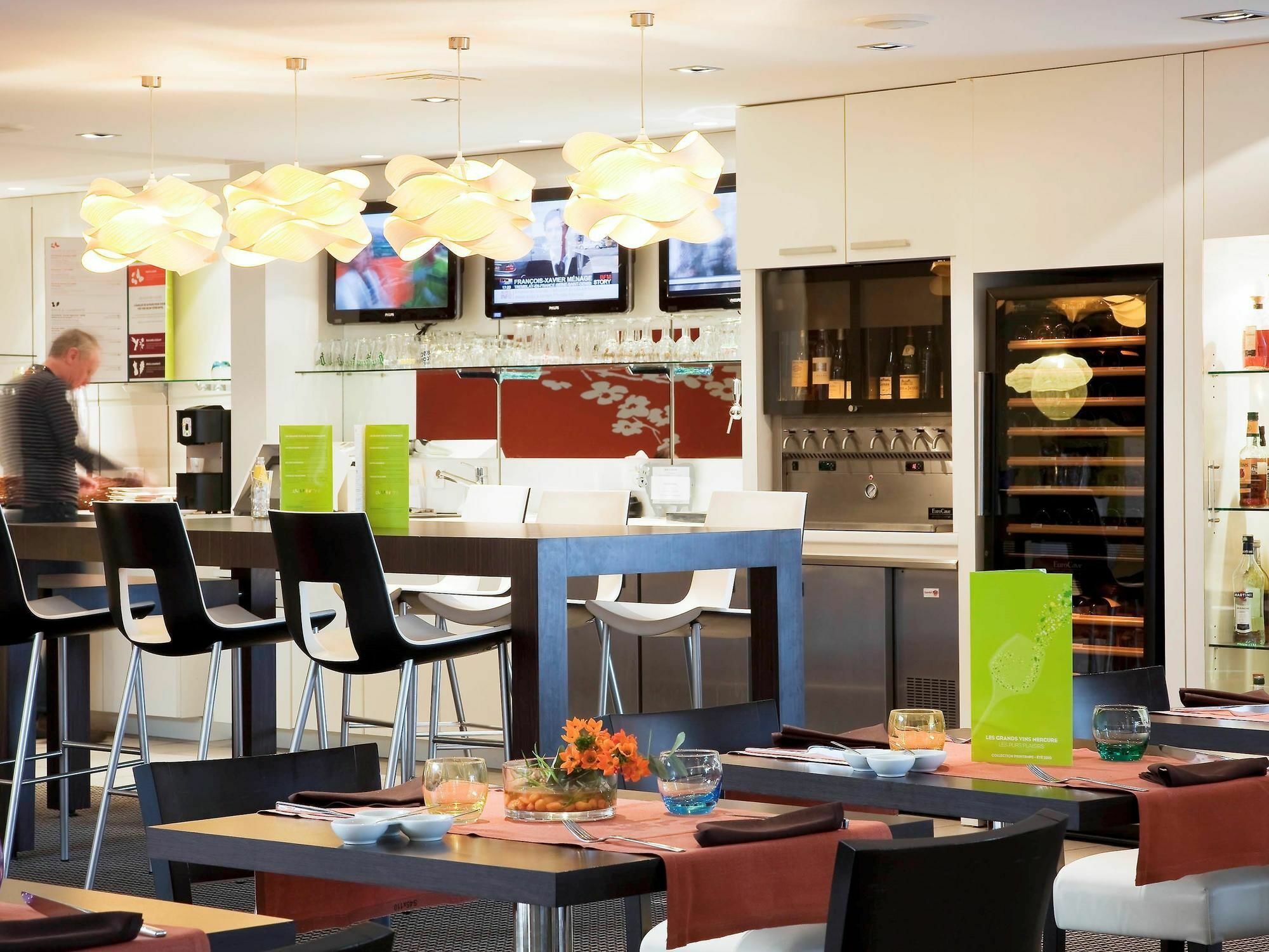 Mercure Pau Palais Des Sports Ngoại thất bức ảnh