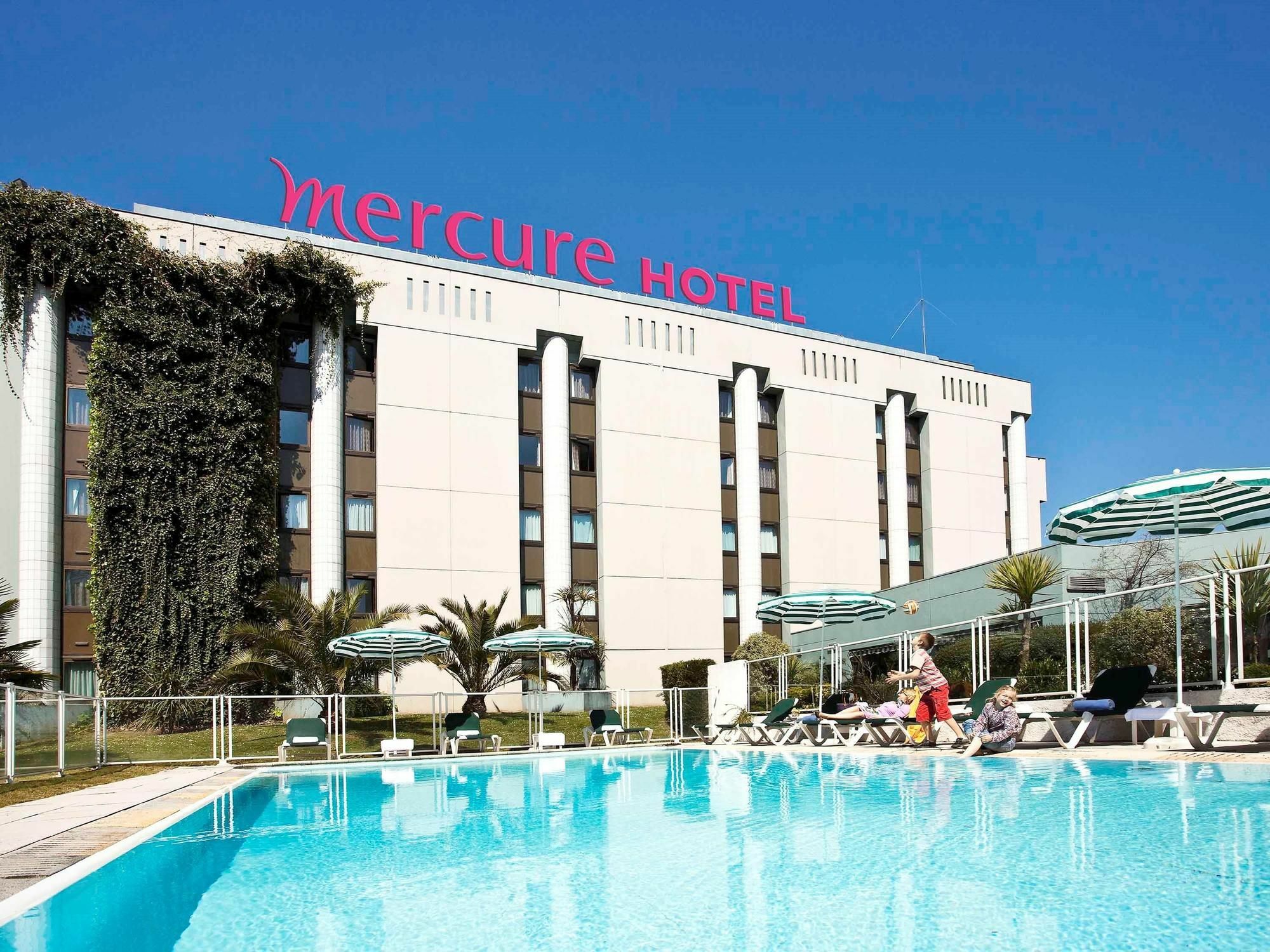 Mercure Pau Palais Des Sports Ngoại thất bức ảnh